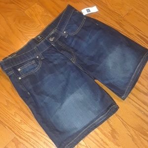 Gap shorts